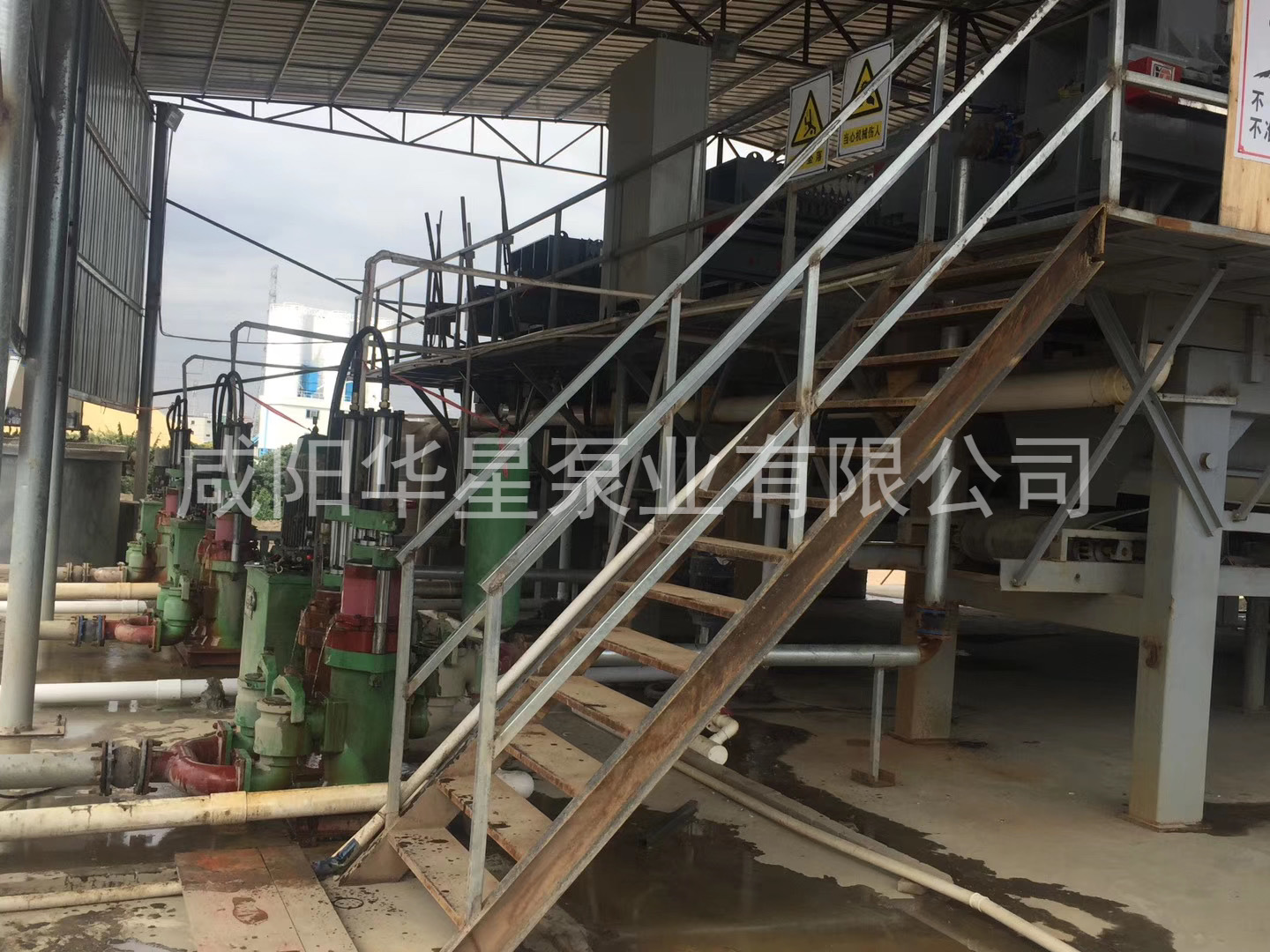 壓濾機入料泵結構簡單、易維修、結構設計