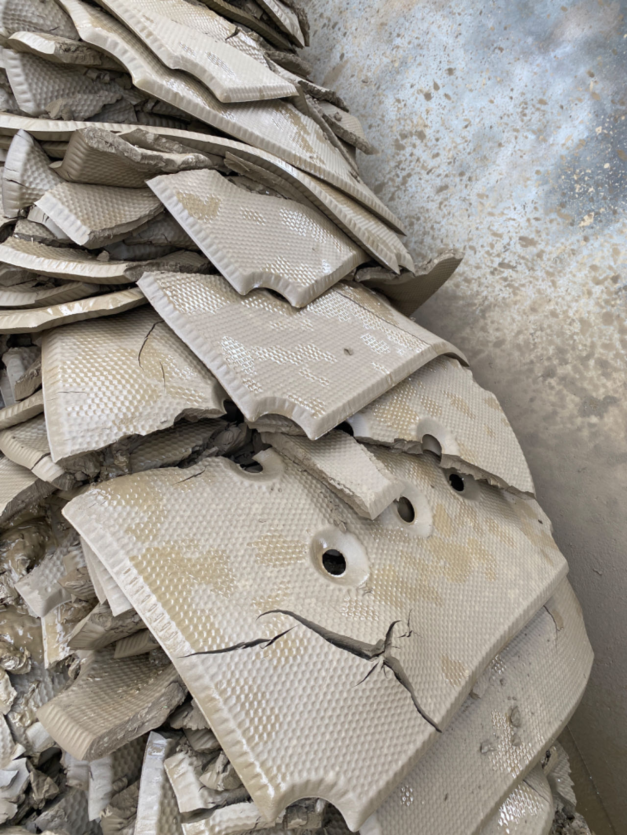 節(jié)能柱塞泵打出的泥餅 節(jié)能柱塞泵打出的泥餅